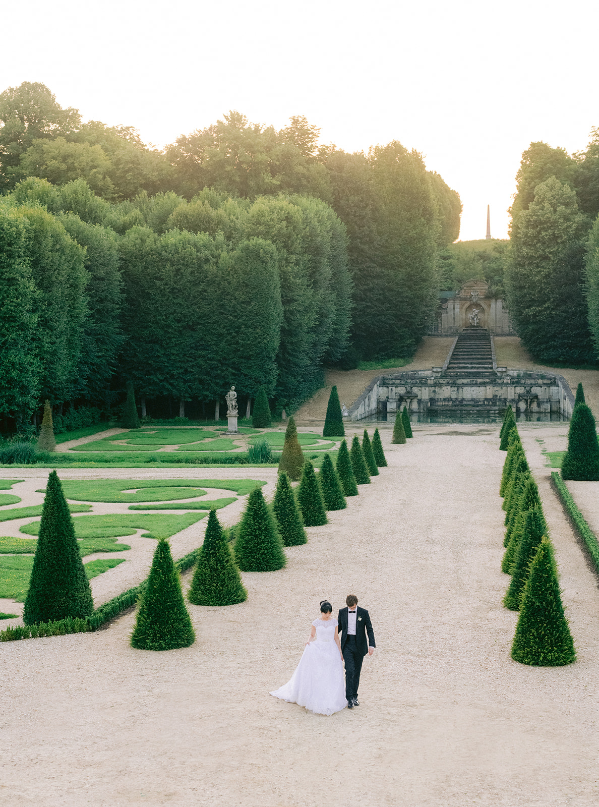 Wedding reception in the gardens of Château de Villette