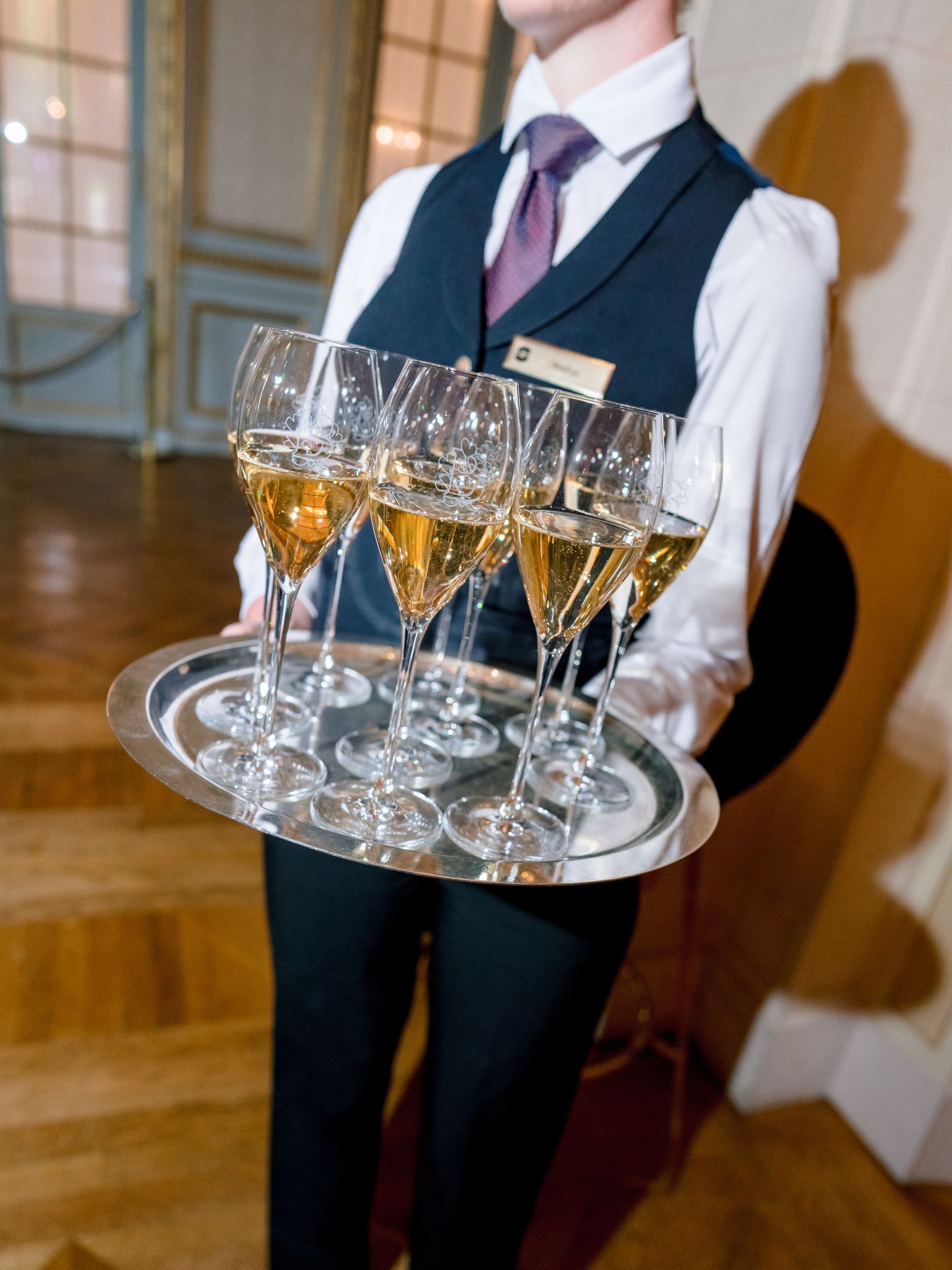 Champagne service before the Paris wedding reception