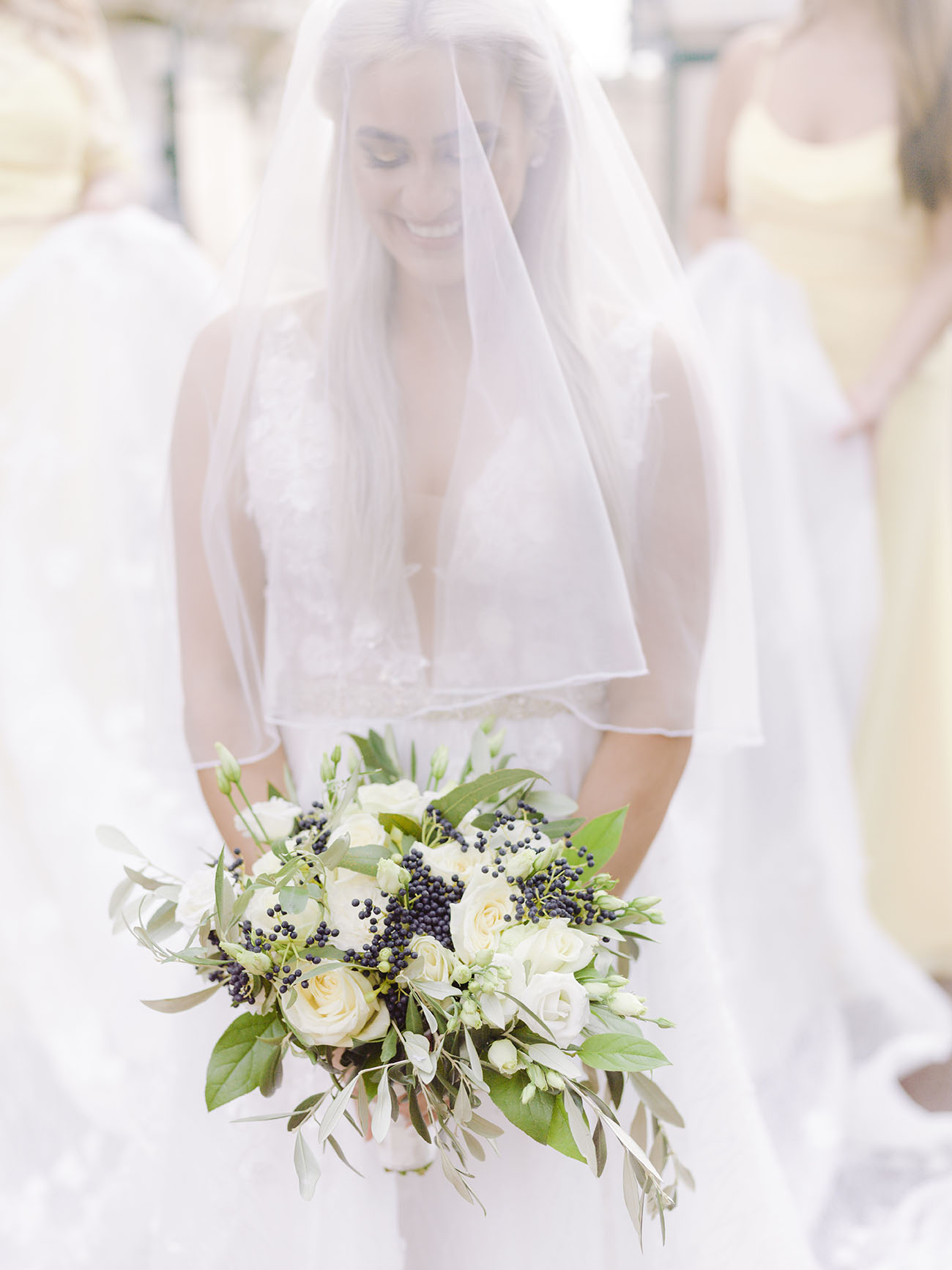 Bouquet de la mariée pendant la cérémonie