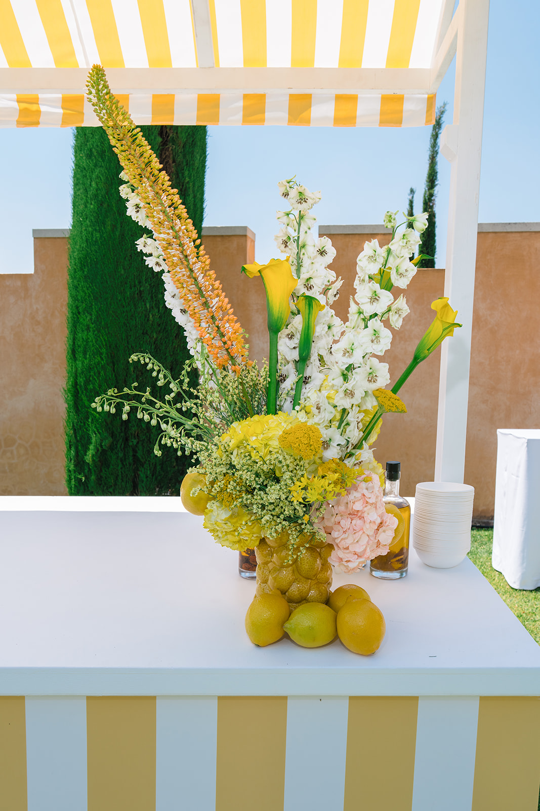 Welcome drinks and floral bar at Villa Baulieu in Provence