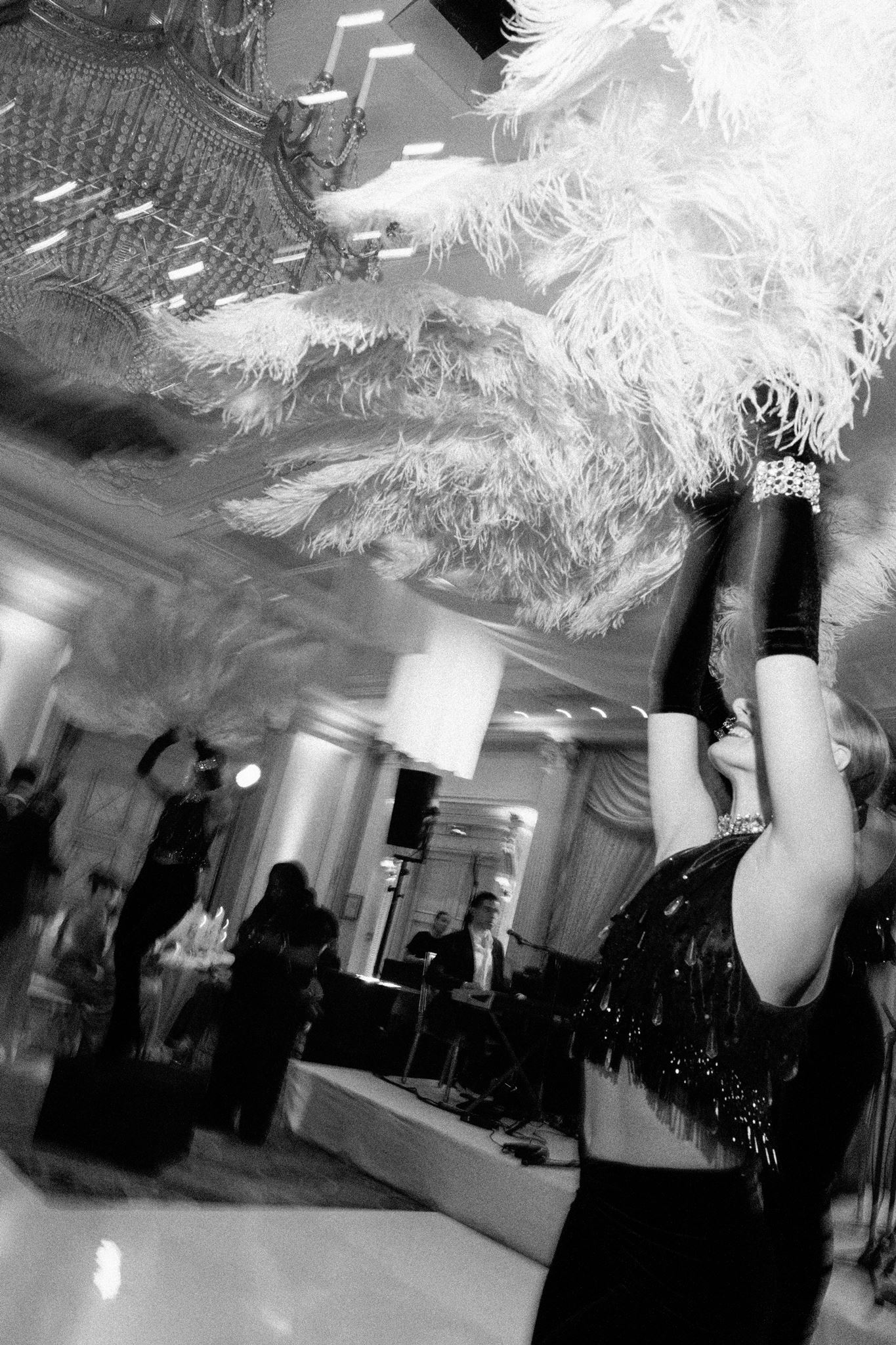 Black-and-white wedding party entertainment photographed in Paris