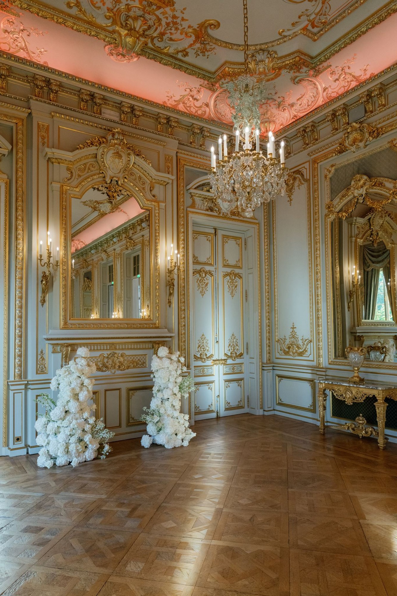 Historic Paris wedding dinner salon after the light changes