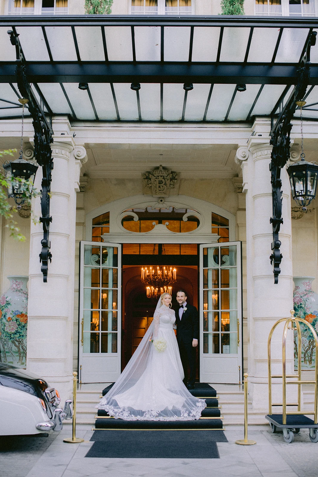 Bride and groom during an intimate elopement at Shangri-La Paris