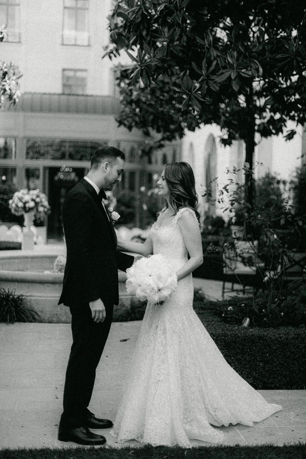 Candid newlywed portrait in the Ritz Paris garden