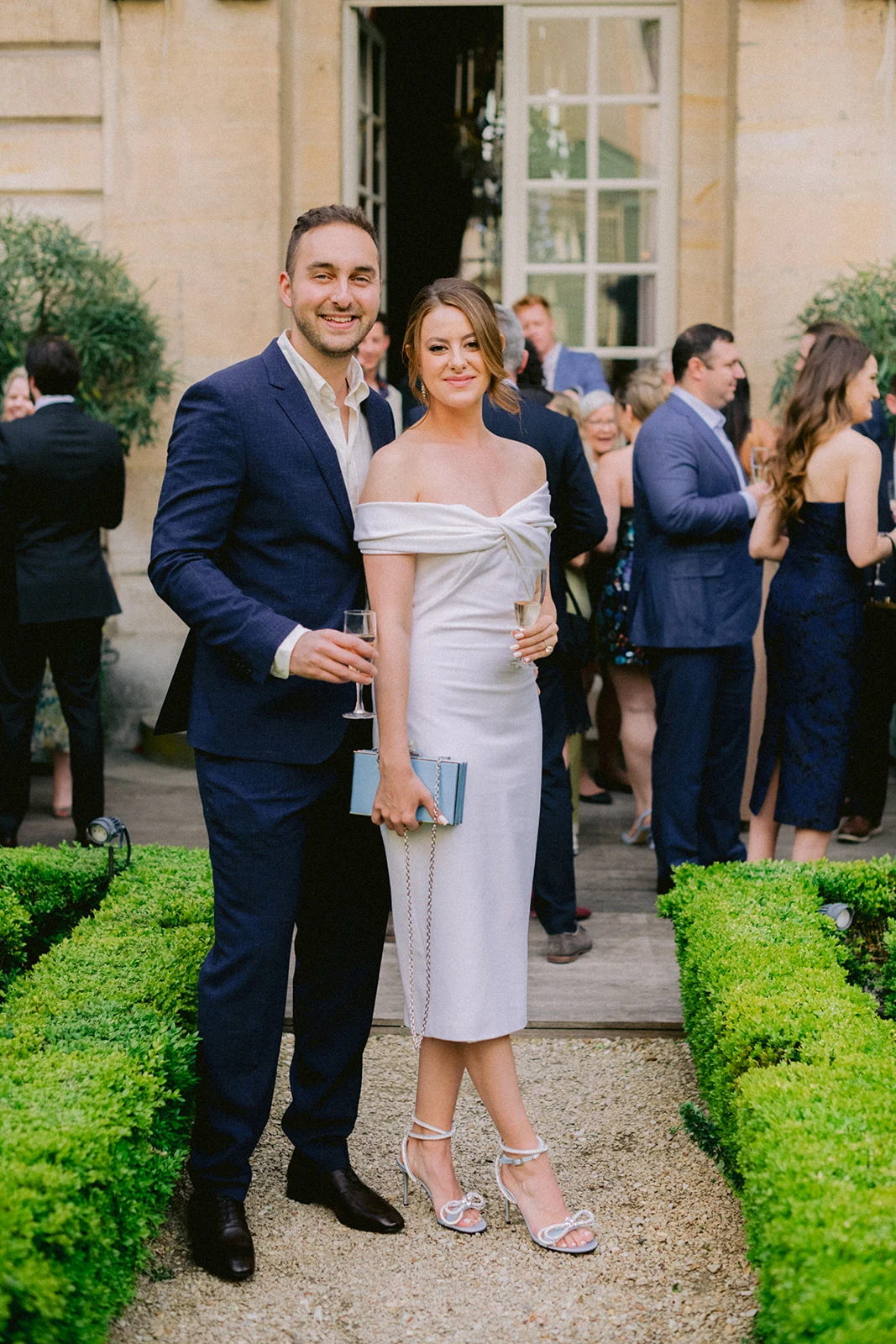 Portrait du couple pendant le dîner de bienvenue précédant le mariage au Ritz Paris
