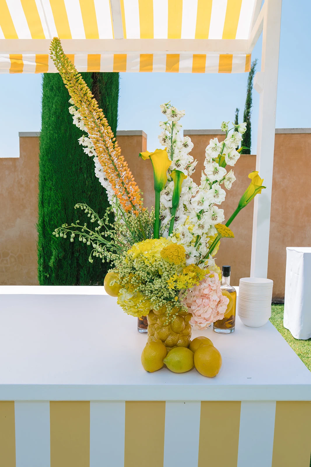 Welcome drinks and floral bar at Villa Baulieu in Provence