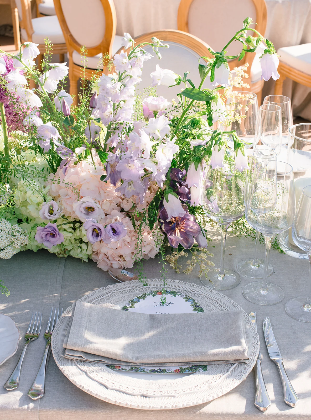 Décoration florale de mariage à la Villa Baulieu