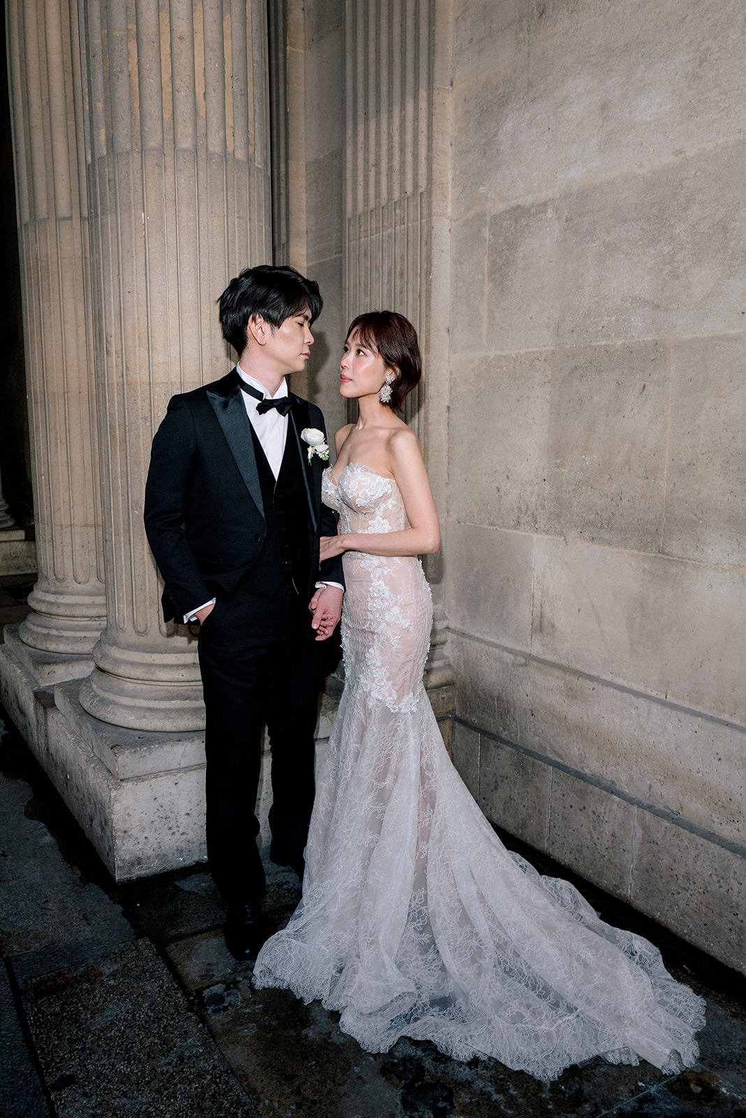 Black and white editorial couple portrait during a Paris wedding session