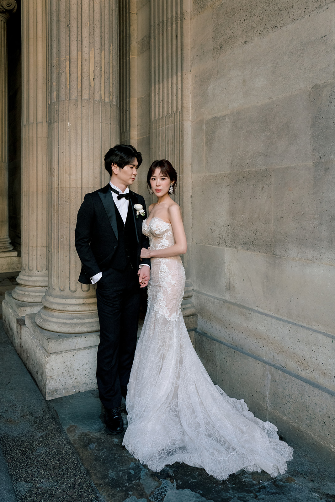 Couple photoshoot in Paris