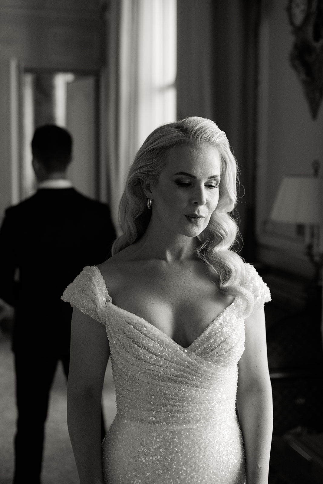 Editorial bridal portrait during a luxury wedding at The Ritz Paris